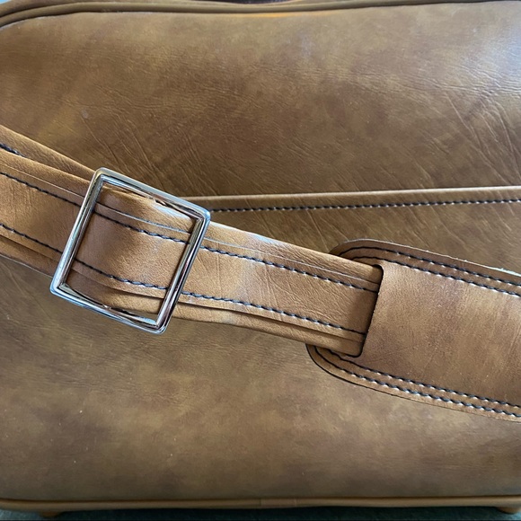 Vintage Airway Industries Carry-On Bag With Lock and Key - Picture 8 of 12